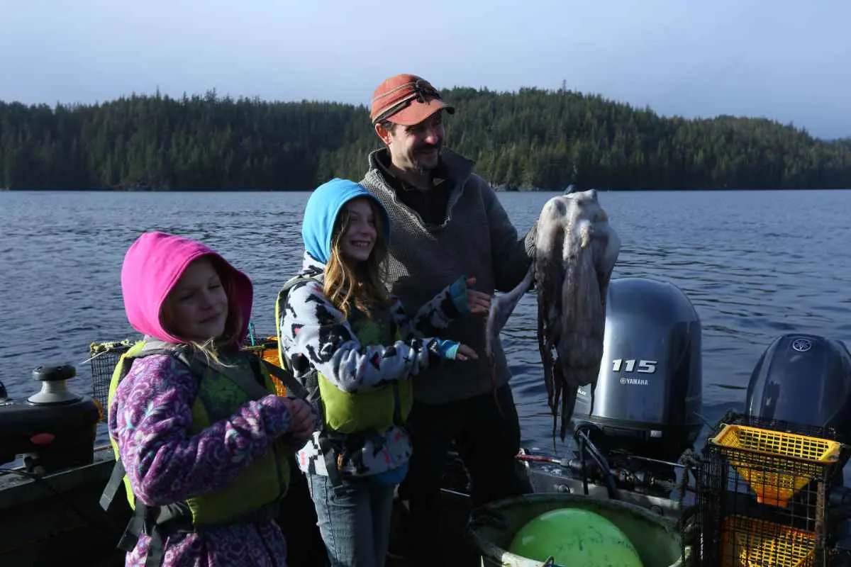 Life Below Zero Clip Introduces Cole Sturgis